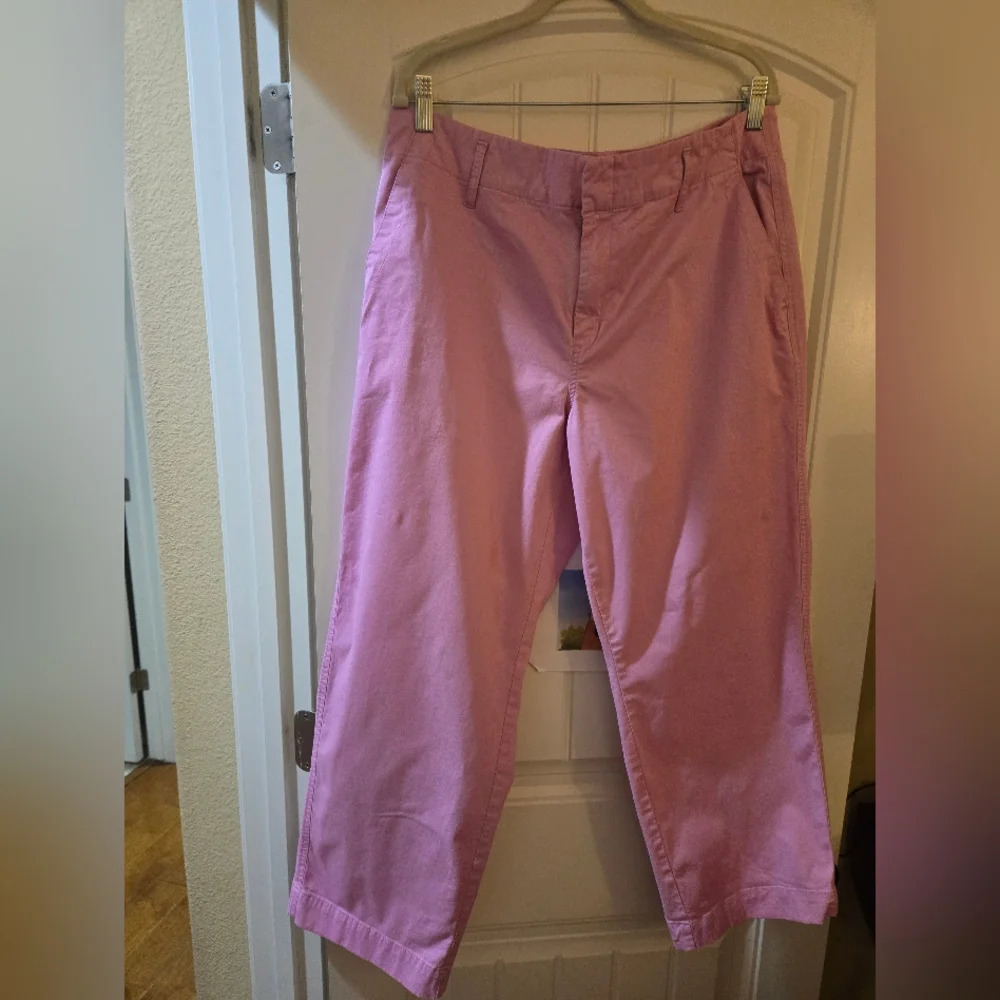 A new day cropped pink pants Size 14